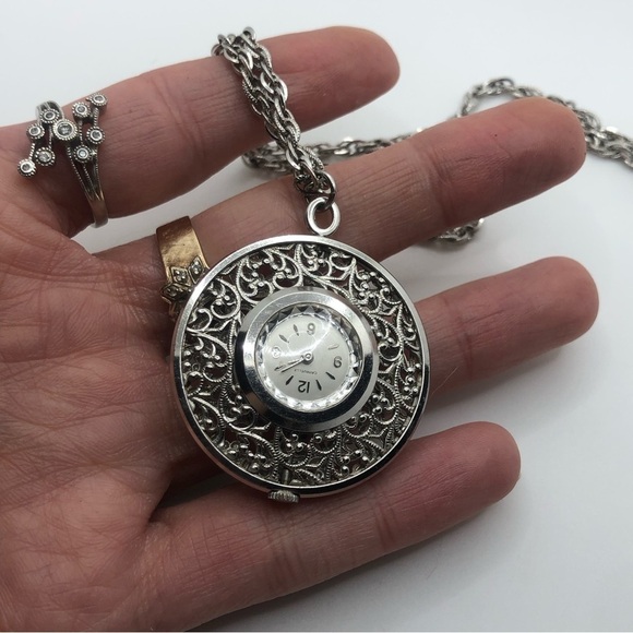 Vtg Caravelle Manual Wind Pocket Watch Necklace / Working/ 26” Chain 1.7” Watch - Picture 3 of 6